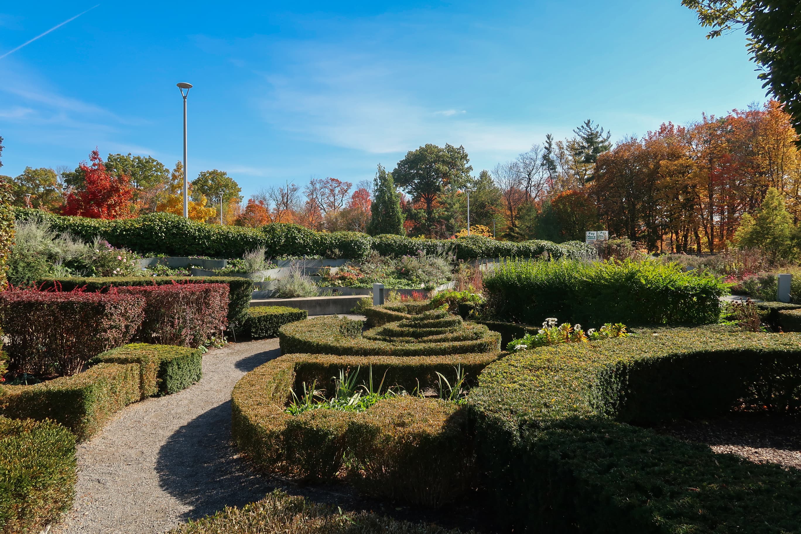 Edwards Gardens & Toronto Botanical Garden